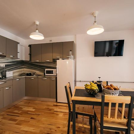 Yellowboot Aparthotel Sibiu Luaran gambar