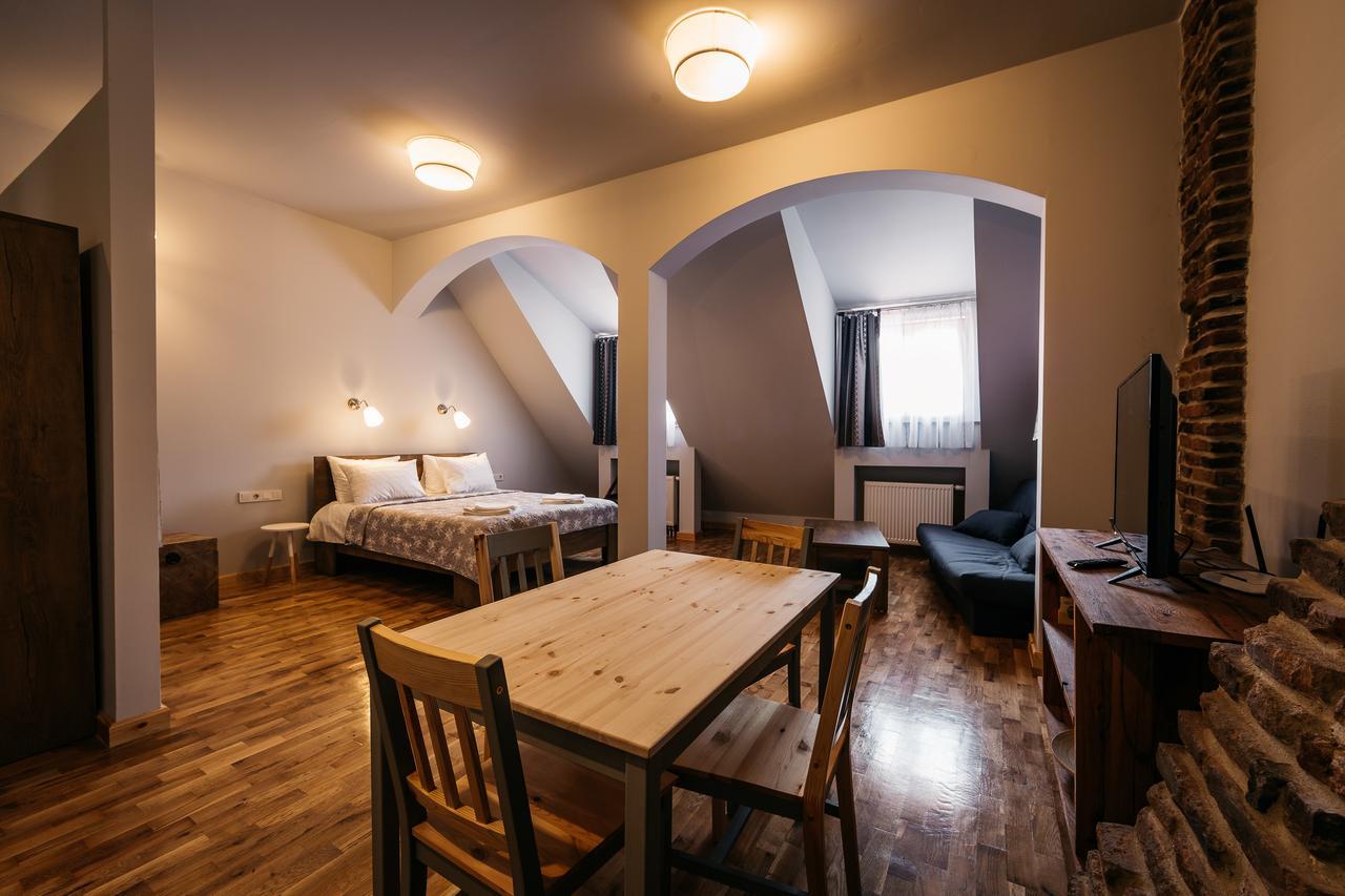 Yellowboot Aparthotel Sibiu Luaran gambar