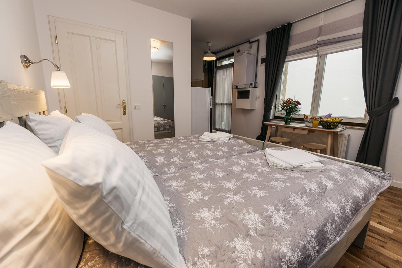 Yellowboot Aparthotel Sibiu Luaran gambar