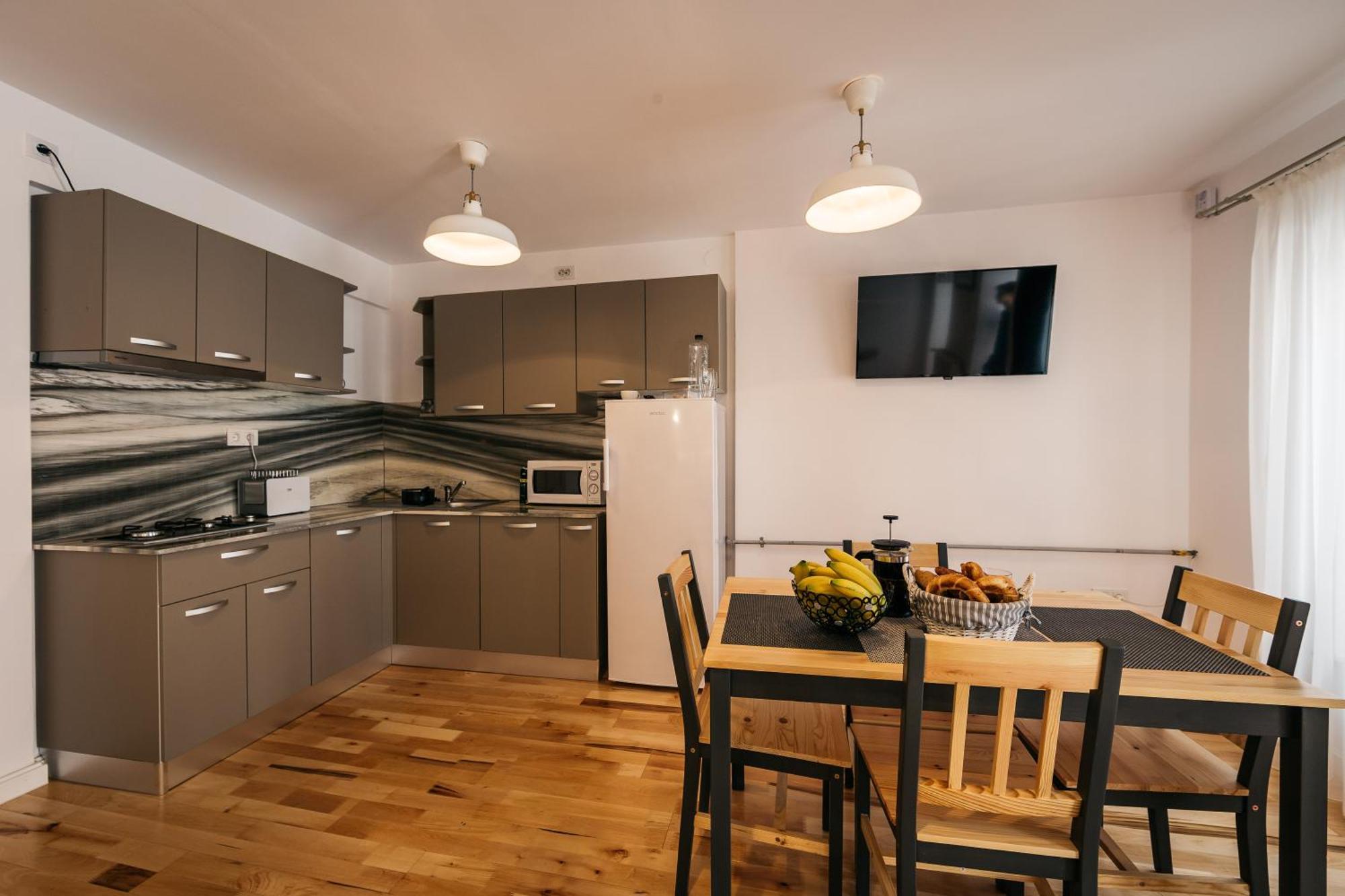 Yellowboot Aparthotel Sibiu Luaran gambar