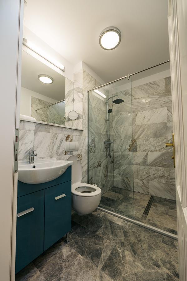 Yellowboot Aparthotel Sibiu Luaran gambar