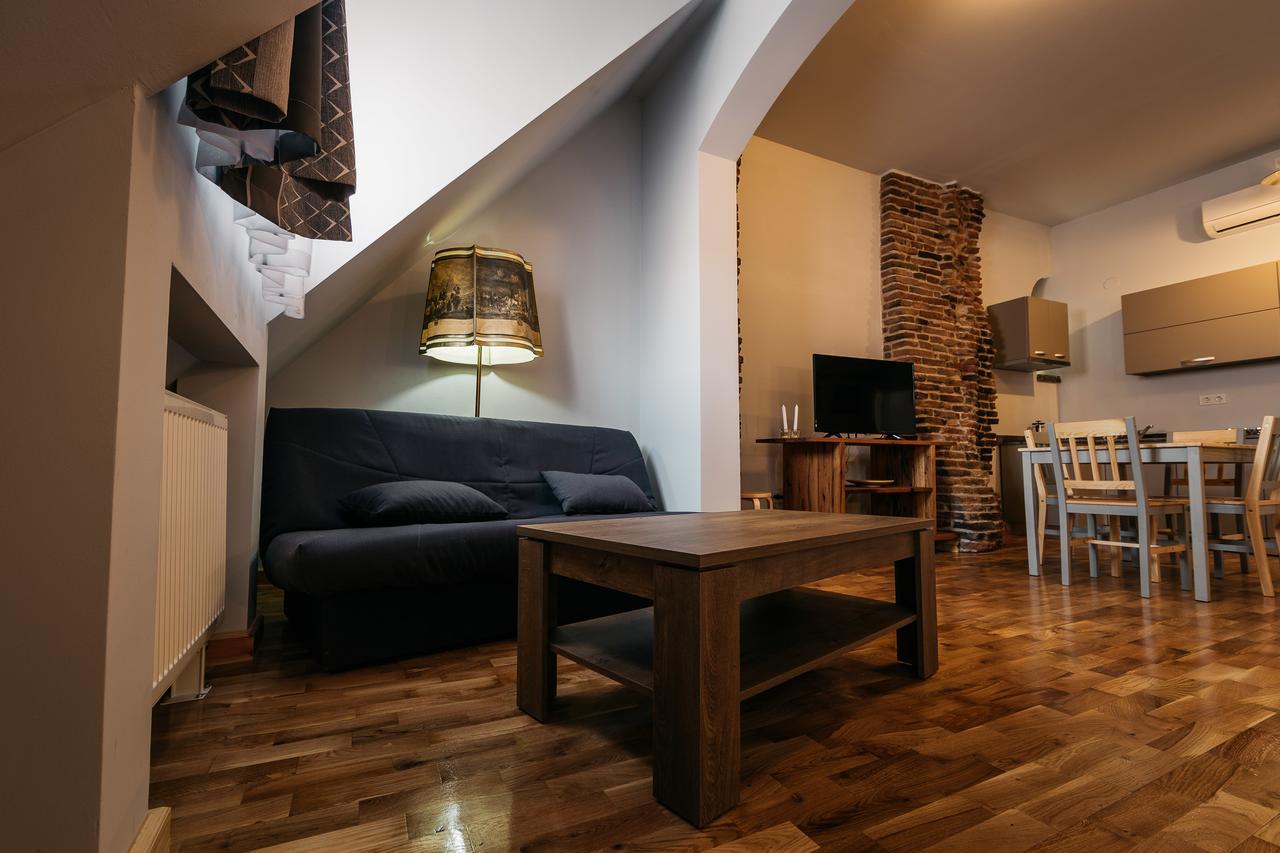 Yellowboot Aparthotel Sibiu Luaran gambar