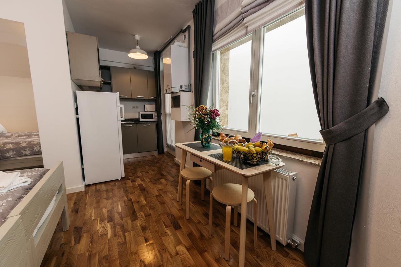Yellowboot Aparthotel Sibiu Luaran gambar
