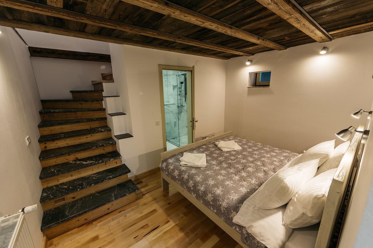 Yellowboot Aparthotel Sibiu Luaran gambar