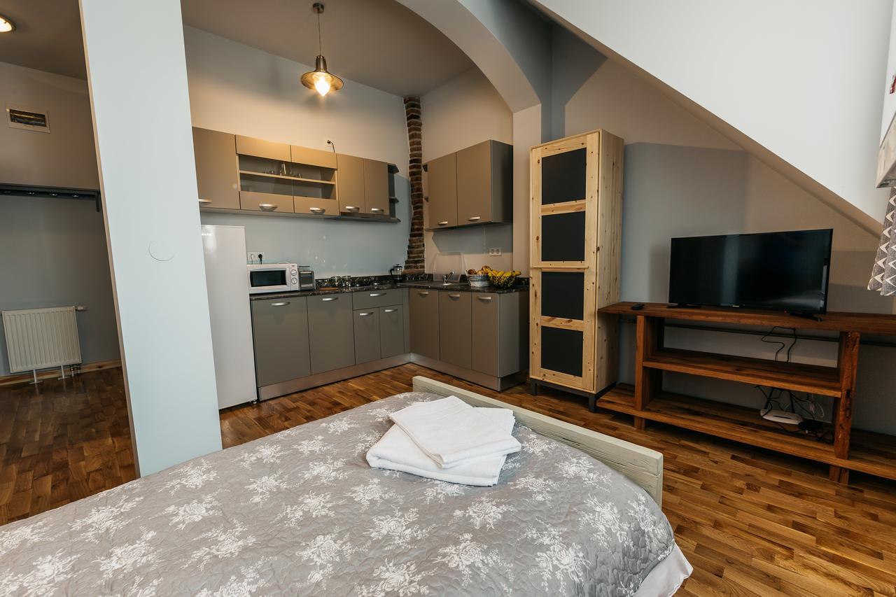 Yellowboot Aparthotel Sibiu Luaran gambar