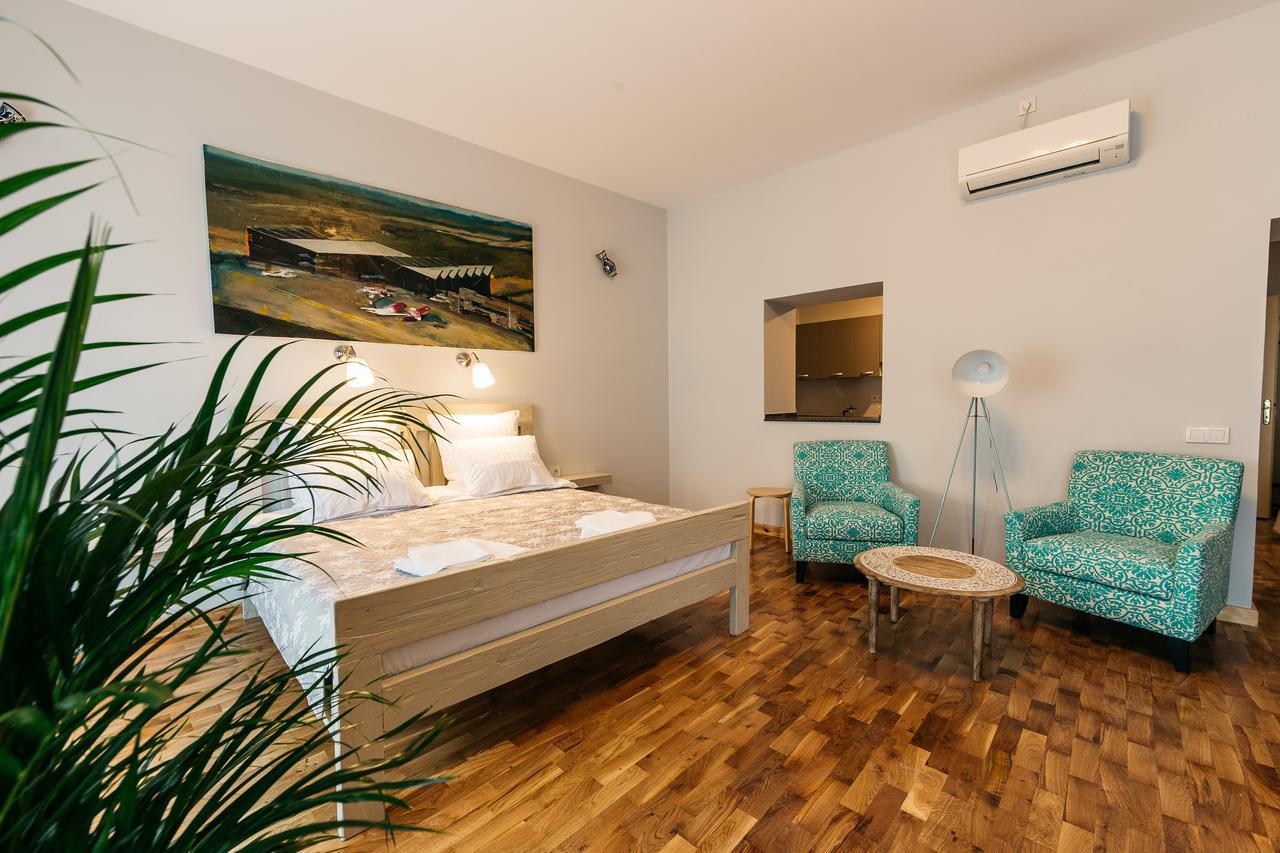 Yellowboot Aparthotel Sibiu Luaran gambar