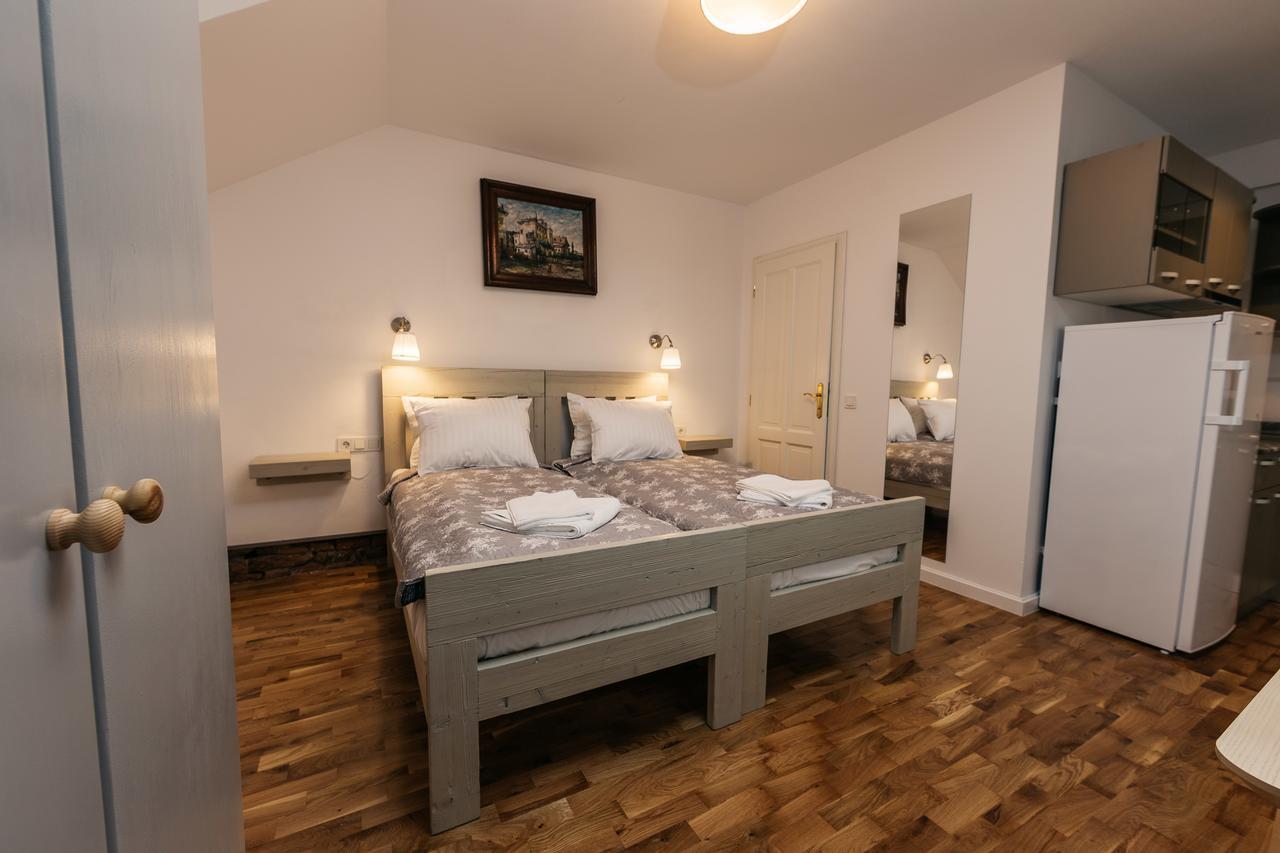 Yellowboot Aparthotel Sibiu Luaran gambar