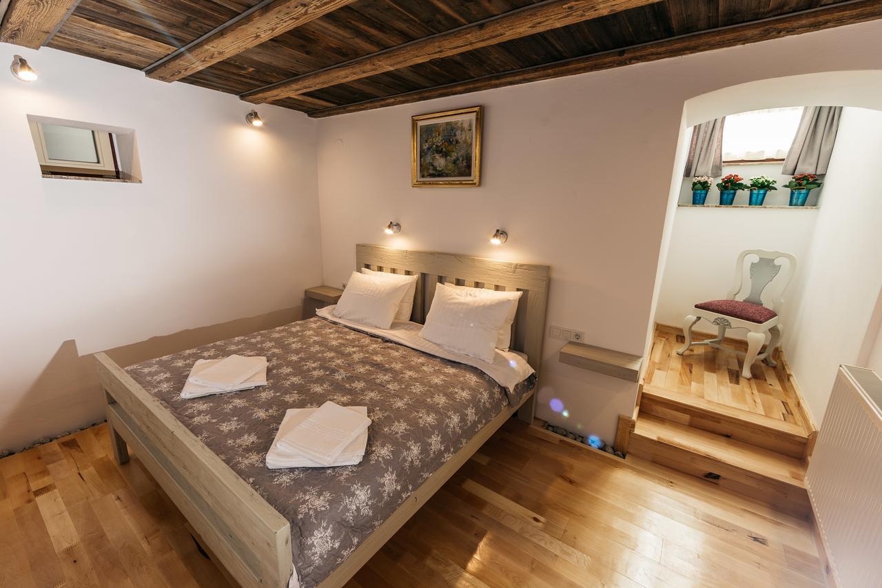 Yellowboot Aparthotel Sibiu Luaran gambar