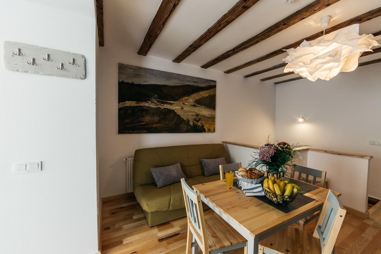 Yellowboot Aparthotel Sibiu Luaran gambar