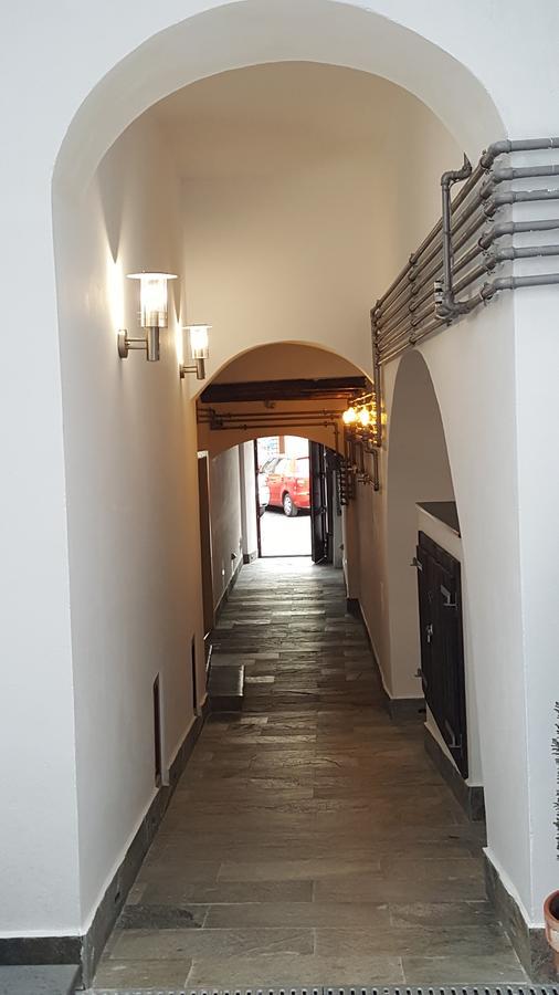 Yellowboot Aparthotel Sibiu Luaran gambar