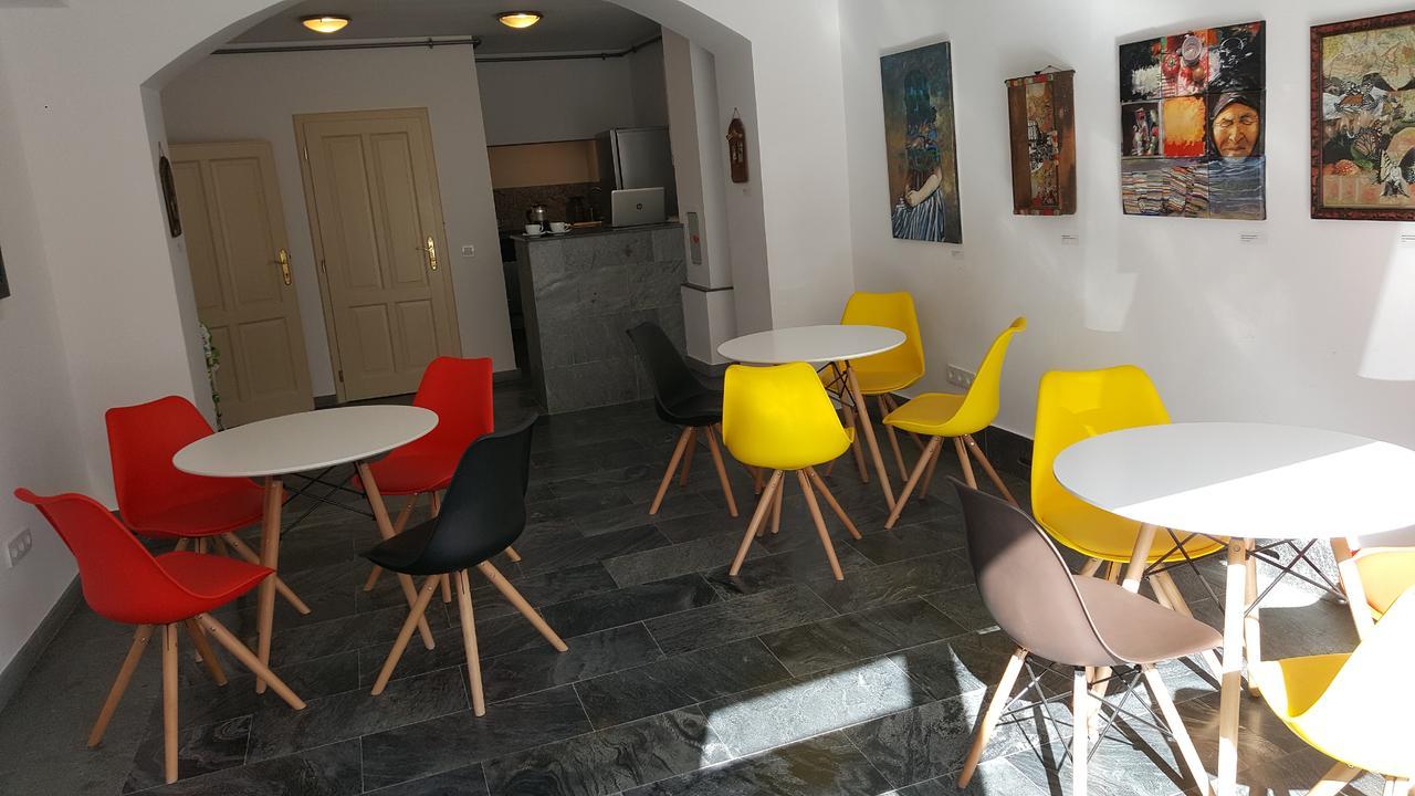 Yellowboot Aparthotel Sibiu Luaran gambar