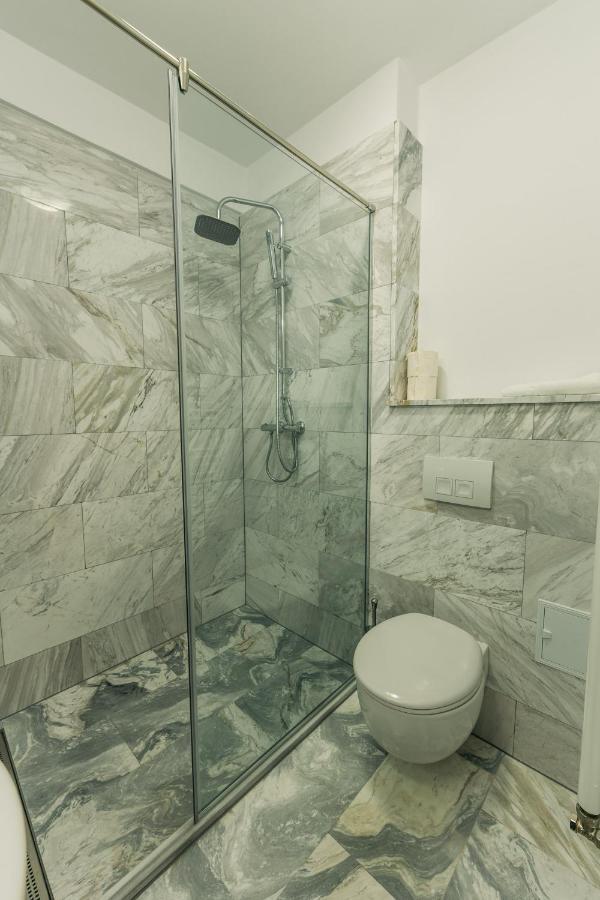 Yellowboot Aparthotel Sibiu Luaran gambar